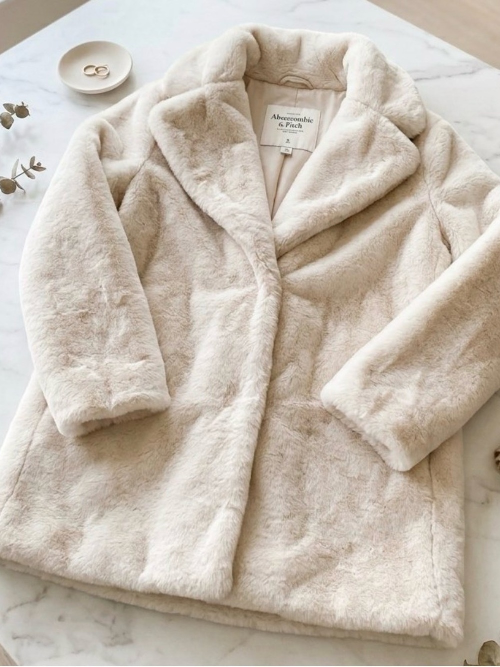 Abercrombie & Fitch Cream Faux-Fur Teddy Jacket